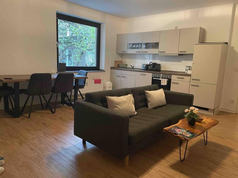 Zentrale Wohnung Direkt Am Hauptbahnhof - Bismarck Düsseldorf Exteriér fotografie