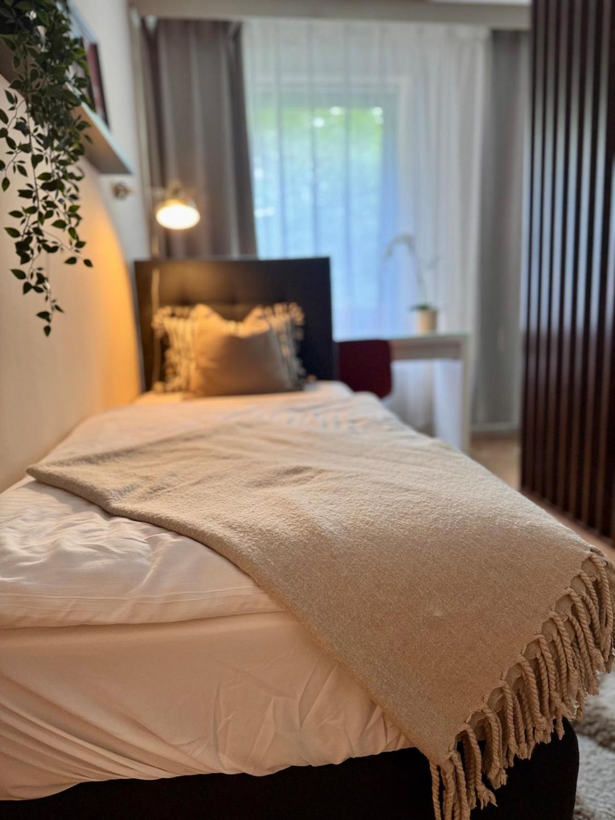Zentrale Wohnung Direkt Am Hauptbahnhof - Bismarck Düsseldorf Exteriér fotografie