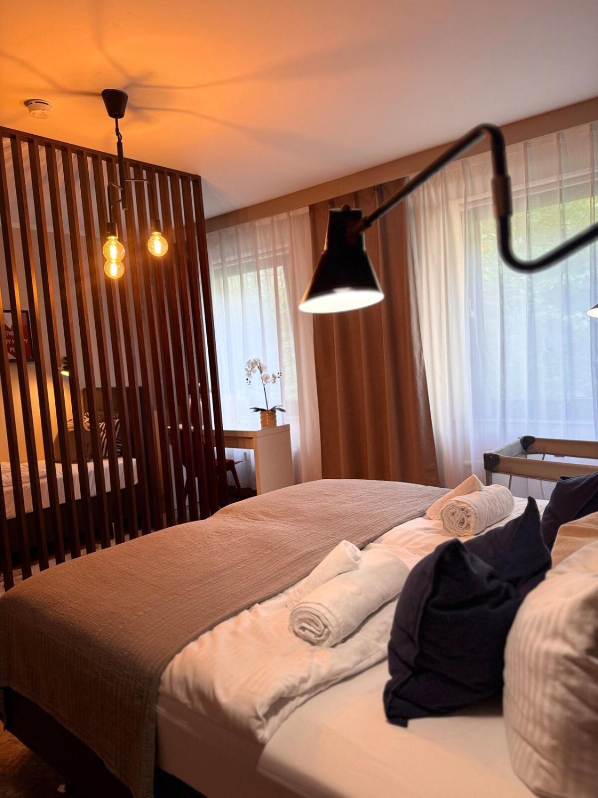 Zentrale Wohnung Direkt Am Hauptbahnhof - Bismarck Düsseldorf Exteriér fotografie