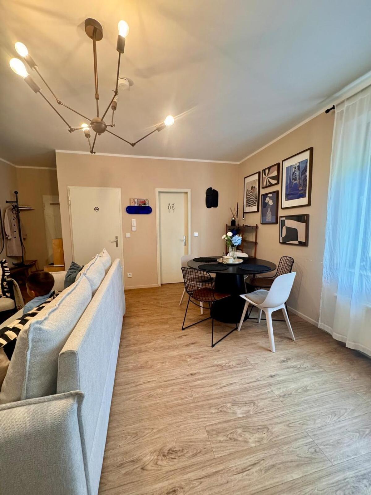 Zentrale Wohnung Direkt Am Hauptbahnhof - Bismarck Düsseldorf Exteriér fotografie
